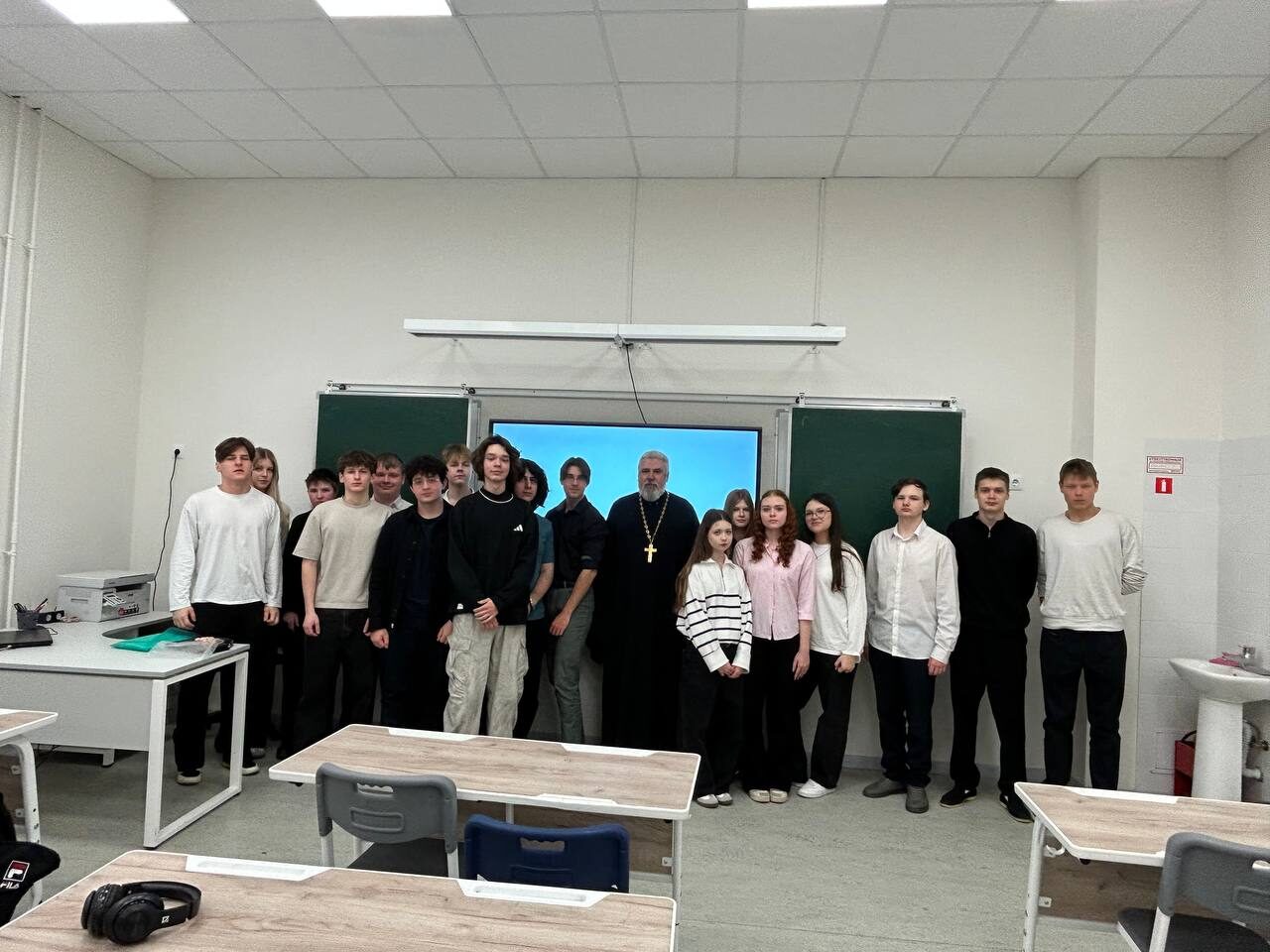Диалог со священником: Гимназия № 7