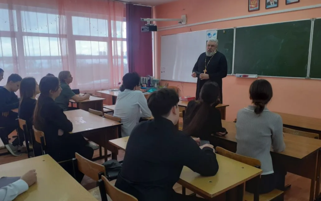 Диалог со священником: СОШ № 9 г. Чехов