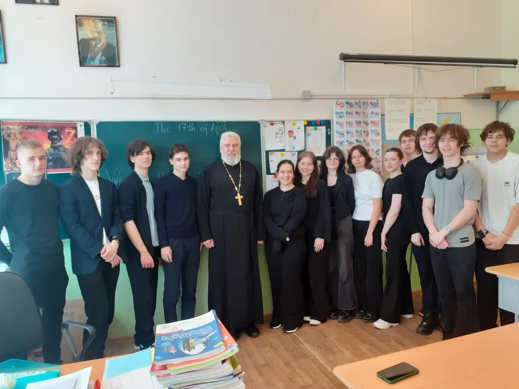 Диалог со священником: Любучанская СОШ